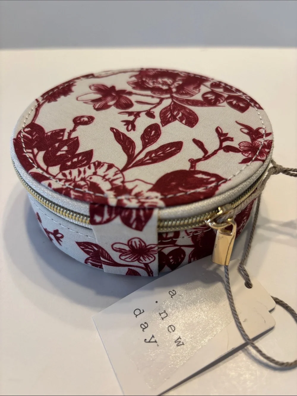 A New Day Floral Print Round Travel Jewelry Organizer